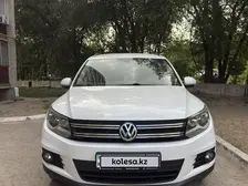 Volkswagen Tiguan, 2015