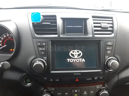 Toyota Highlander 2011 года за 10 500 000 тг. в Актобе – фото 27