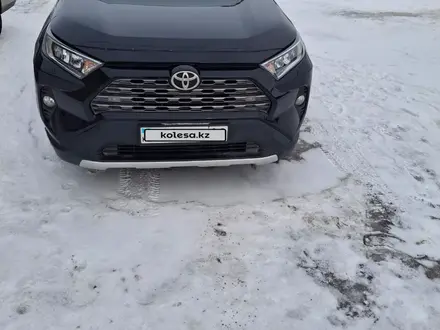 Toyota RAV4 2019 года за 12 000 000 тг. в Караганда
