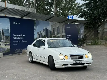 Mercedes-Benz E 55 AMG 2001 года за 8 990 000 тг. в Алматы – фото 6