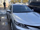 Toyota Camry 2023 годаfor20 000 000 тг. в Шымкент – фото 3