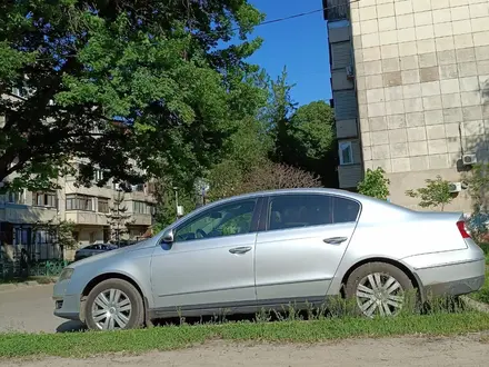 Volkswagen Passat 2008 года за 3 500 000 тг. в Алматы – фото 13
