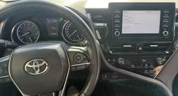 Toyota Camry 2021 года за 14 000 000 тг. в Астана – фото 2
