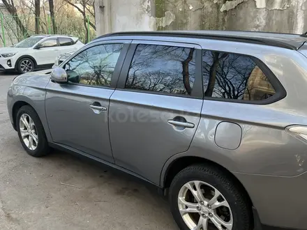 Mitsubishi Outlander 2012 года за 8 000 000 тг. в Алматы – фото 2