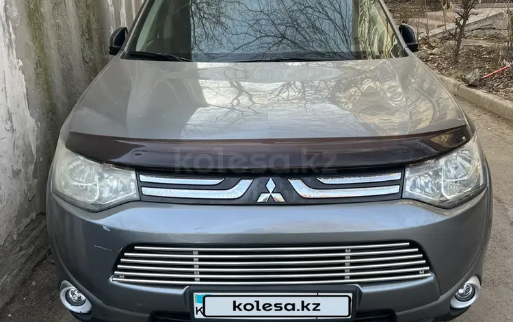 Mitsubishi Outlander 2012 года за 8 000 000 тг. в Алматы