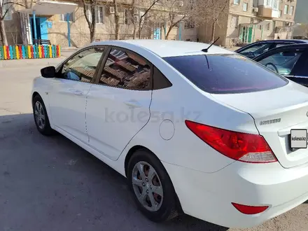 Hyundai Accent 2014 года за 4 000 000 тг. в Актау – фото 2