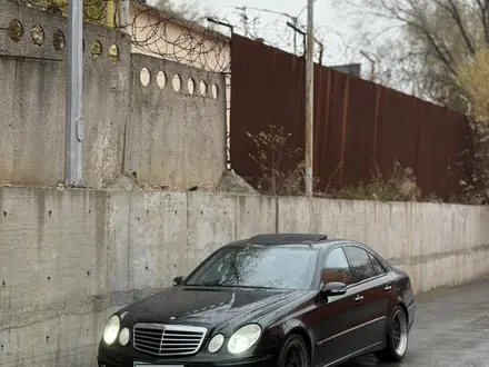 Mercedes-Benz E 500 2003 года за 6 250 000 тг. в Алматы