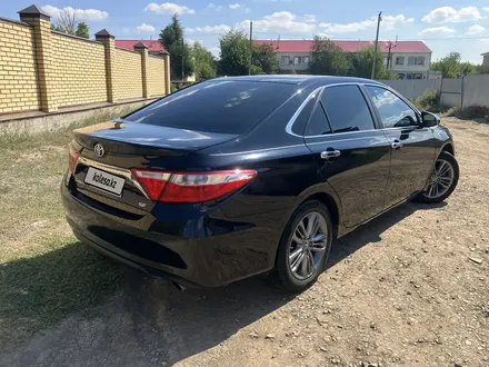 Toyota Camry 2015 года за 6 000 000 тг. в Уральск – фото 4