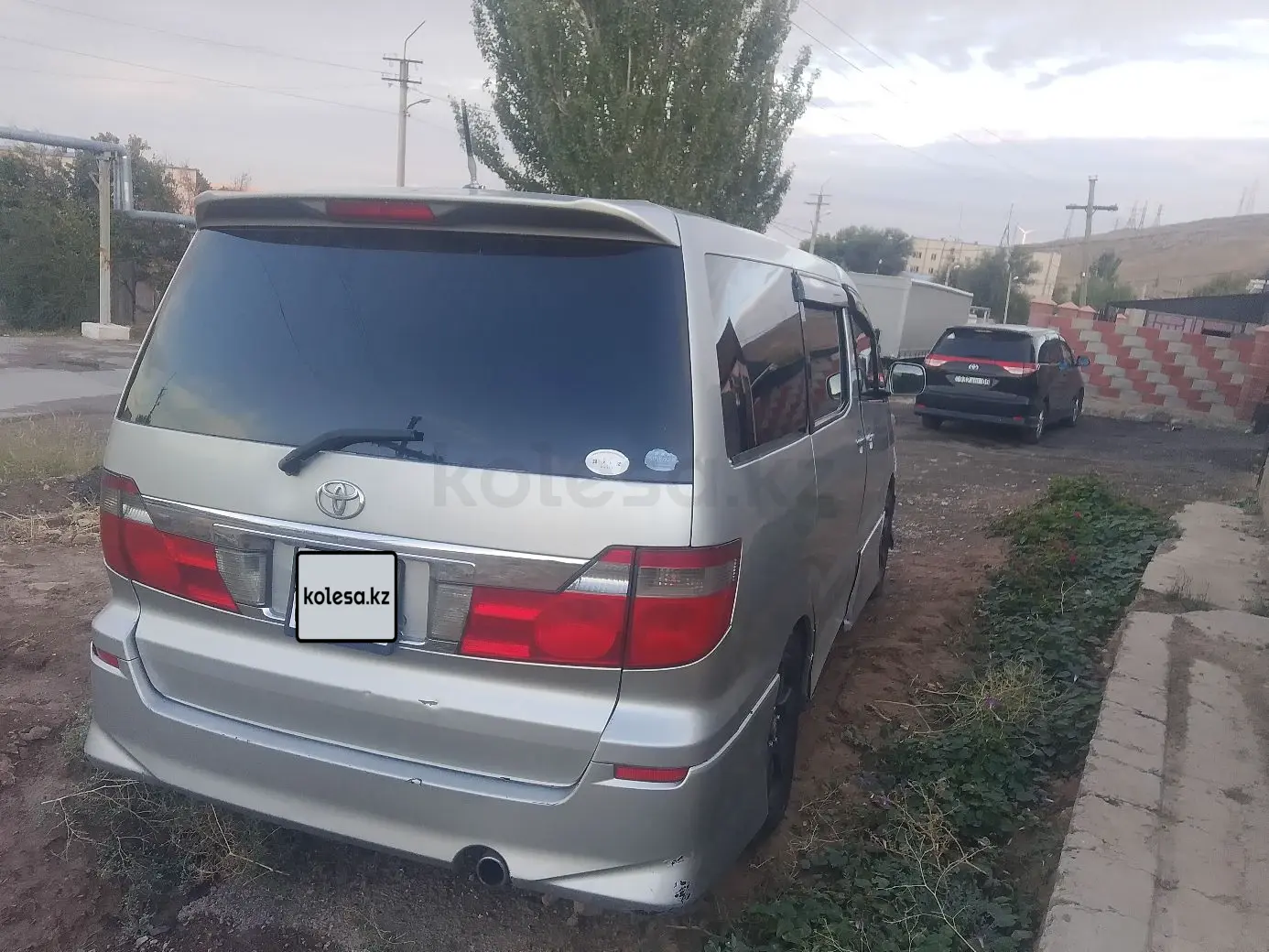Toyota Alphard, 2003