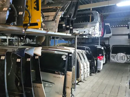 Крышка багажника, багажник на Toyota за 30 000 тг. в Астана – фото 14