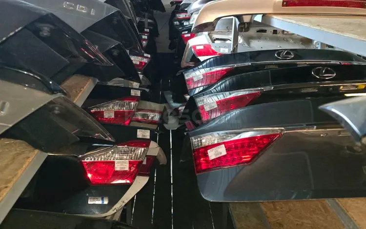 Крышка багажника, багажник на Toyota за 30 000 тг. в Астана