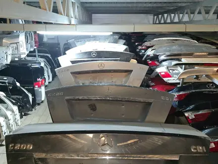 Крышка багажника, багажник на Toyota за 30 000 тг. в Астана – фото 16
