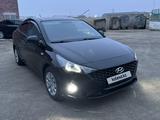 Hyundai Accent 2020 года за 8 000 000 тг. в Атырау – фото 2