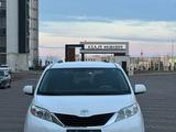 Toyota Sienna 2014 года за 11 000 000 тг. в Актау – фото 2