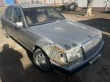 Mercedes-Benz E 220 1989 годаүшін750 000 тг. в Жетысай – фото 4