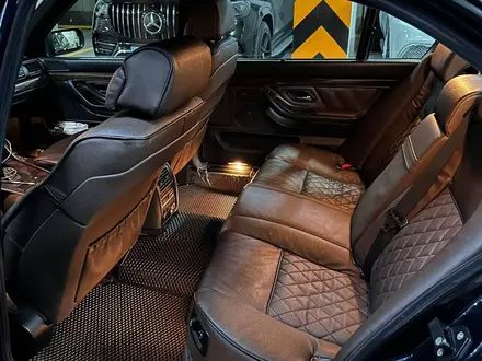 BMW 750 1998 года за 12 750 000 тг. в Алматы – фото 39