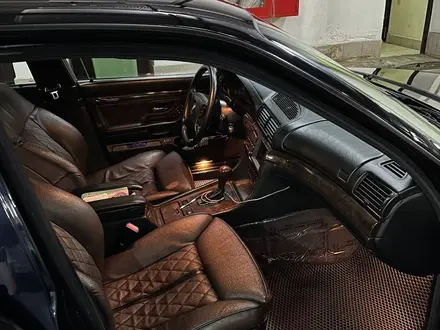 BMW 750 1998 года за 12 750 000 тг. в Алматы – фото 40