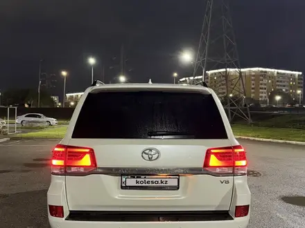 Toyota Land Cruiser 2017 года за 33 500 000 тг. в Актобе – фото 4