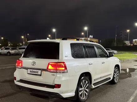 Toyota Land Cruiser 2017 года за 33 500 000 тг. в Актобе – фото 3
