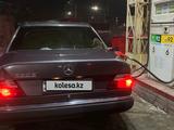 Mercedes-Benz E 230 1992 годаүшін1 100 000 тг. в Усть-Каменогорск – фото 2