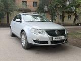Volkswagen Passat 2006 годаүшін4 500 000 тг. в Экибастуз