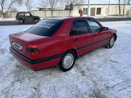 Mercedes-Benz C 200 1995 года за 950 000 тг. в Караганда – фото 2