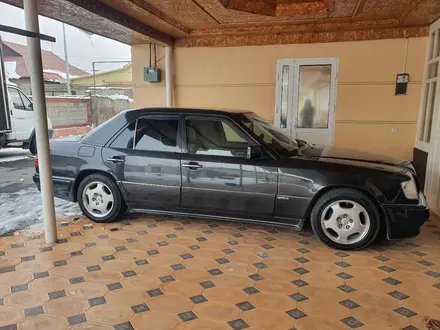 Mercedes-Benz E 280 1994 года за 4 300 000 тг. в Шымкент – фото 3