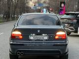 BMW 528 1998 года за 3 950 000 тг. в Алматы – фото 4