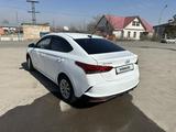 Hyundai Accent 2021 года за 7 300 000 тг. в Алматы – фото 3