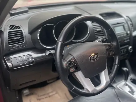 Kia Sorento 2012 года за 5 700 000 тг. в Атырау – фото 24