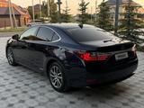 Lexus ES 300h 2016 года за 9 100 000 тг. в Атырау – фото 3