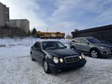 Mercedes-Benz E 240 1998 года за 3 100 000 тг. в Кокшетау