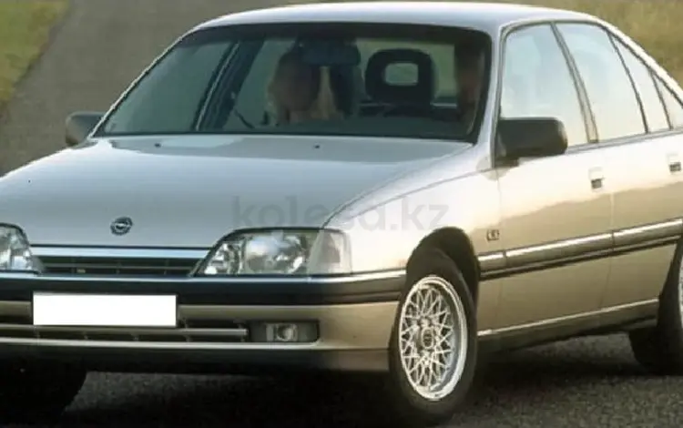 Стекло фары фонари OPEL Omega за 6 000 тг. в Актобе