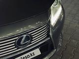 Lexus ES 300h 2013 года за 7 000 000 тг. в Мангистау – фото 3