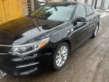 Kia Optima 2017 года за 6 000 000 тг. в Уральск – фото 2