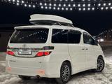 Toyota Alphard 2012 года за 13 500 000 тг. в Атырау