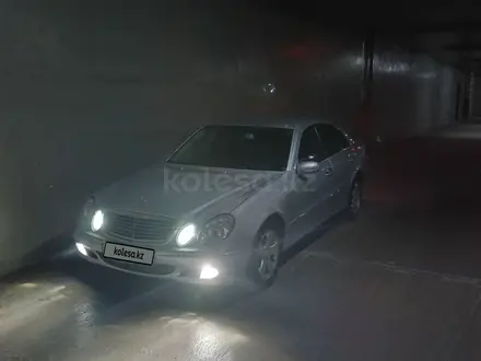 Mercedes-Benz E 280 2005 года за 3 600 000 тг. в Астана