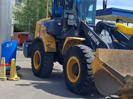 XCMG  LW300 2020 года за 11 000 000 тг. в Астана – фото 2