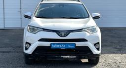 Toyota RAV4 2017 года за 10 380 000 тг. в Астана – фото 2