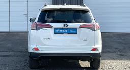 Toyota RAV4 2017 года за 10 380 000 тг. в Астана – фото 4