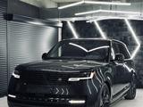 Land Rover Range Rover 2023 года за 71 900 000 тг. в Алматы – фото 3