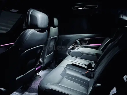Land Rover Range Rover 2023 года за 67 900 000 тг. в Алматы – фото 33