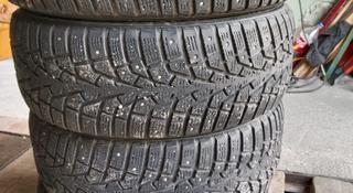 Зимнюю резину Maxxis 215/55/17 за 65 000 тг. в Караганда