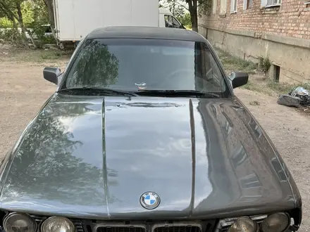 BMW 520 1989 года за 1 500 000 тг. в Караганда