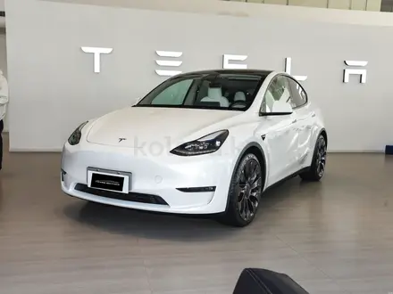 Tesla Model Y 2024 года за 16 275 000 тг. в Алматы