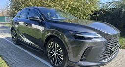 Lexus RX 350h 2024 года за 39 000 000 тг. в Атырау – фото 2