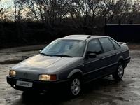 Volkswagen Passat 1993 годаүшін1 380 000 тг. в Усть-Каменогорск