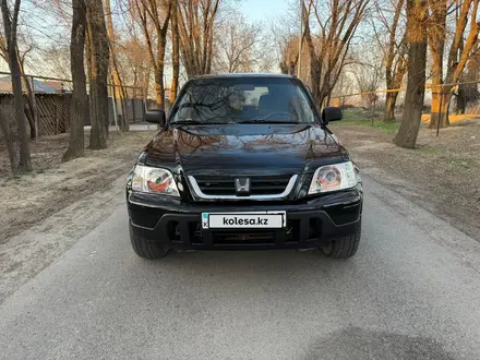 Honda CR-V 1998 года за 3 600 000 тг. в Алматы