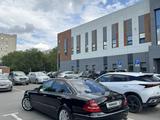 Mercedes-Benz E 320 2005 года за 5 900 000 тг. в Караганда – фото 3
