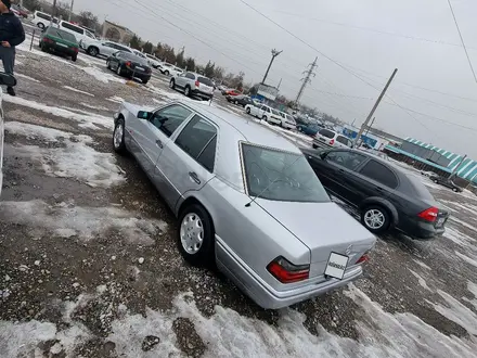 Mercedes-Benz E 280 1994 года за 3 600 000 тг. в Шымкент – фото 13